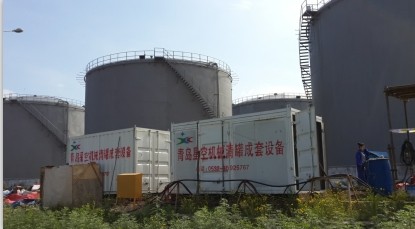 機(jī)械清罐現(xiàn)場